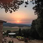 Podere La Castellina Aparthotel 3*
