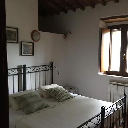 Podere La Castellina Hotel apartamentowy