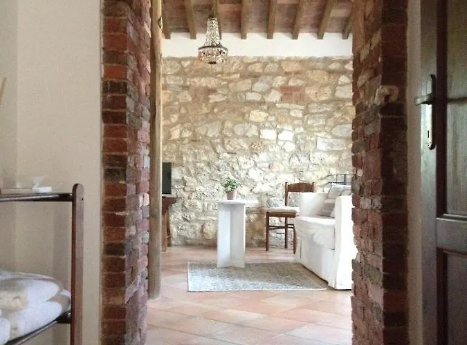 Podere La Castellina Hotel apartamentowy