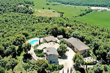 Podere La Castellina Hotel apartamentowy *